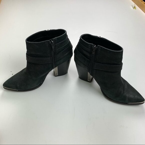 Vince Camuto Western Adelfi Leather Booties size 7 ½ - Picture 3 of 10